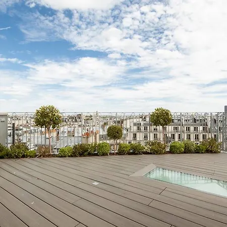 Rooftop Copernic Apartment