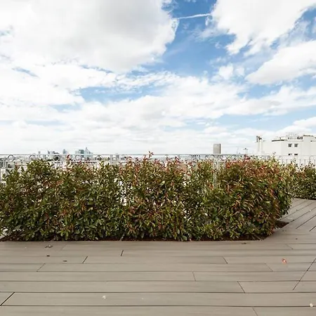 Rooftop Copernic Apartment Paris